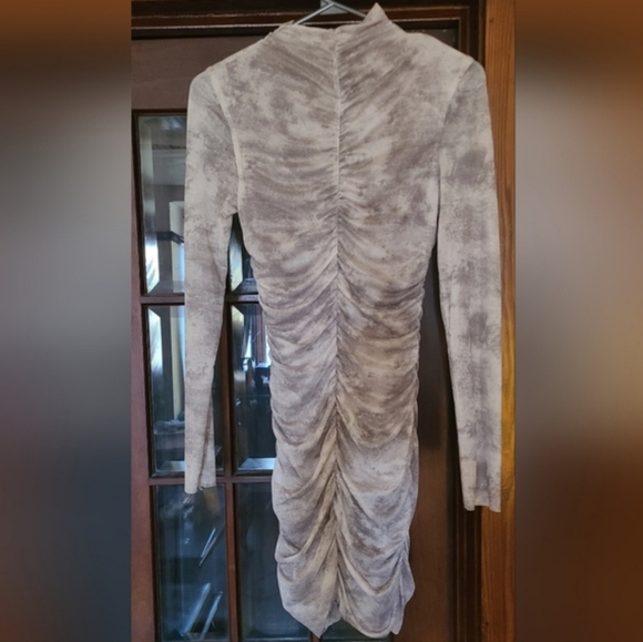 Zara | Tulle Dress - Picture 2 of 7